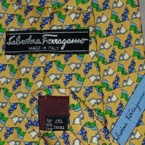 ferragamo silk tie EUC victory print